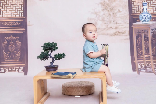 长宁孕妇肚子上的黑线